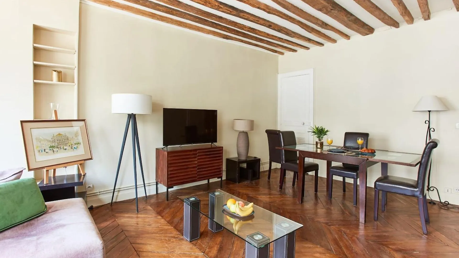 Appartement Palais Garnier & Place Vendome - 2Br - Cityapartmentstay Parijs